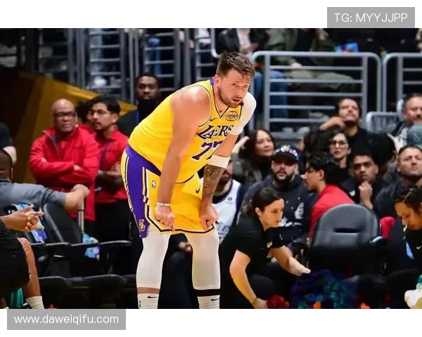 湖人训练营开局一周半磨合进度不如预期表现堪忧